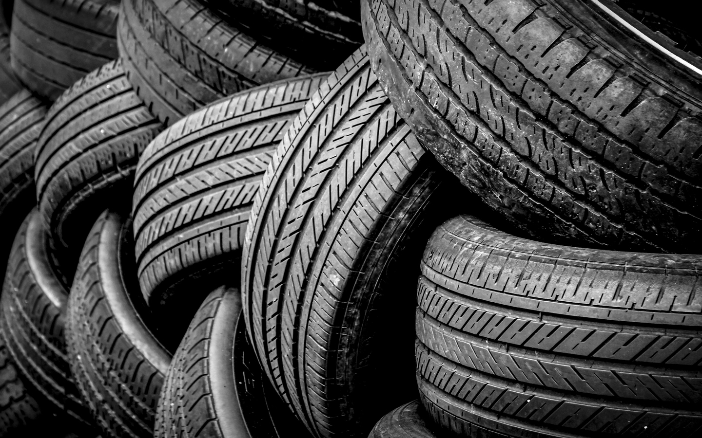 نمایندگی ها لاستیک خودرو نمی فروشند چون سودش کم است