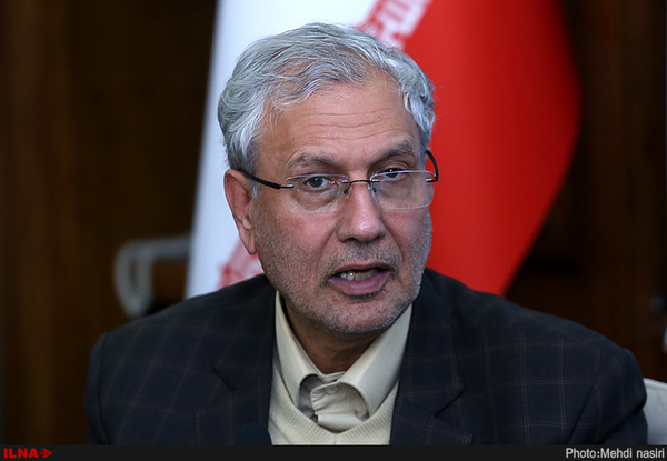 دولت برای حفظ فرصتهای شغلی از واحدهای صنعتی حمایت میکند